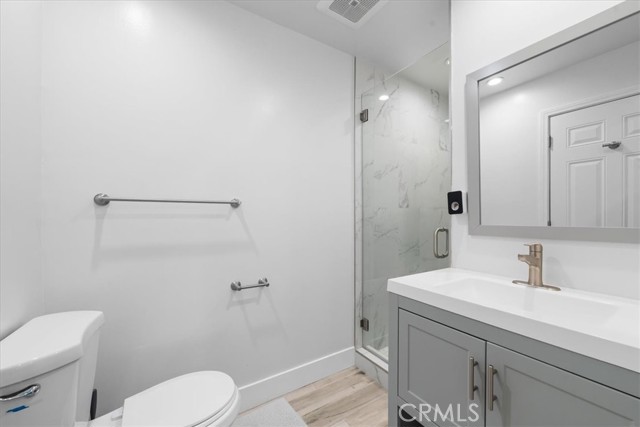 26111 Hatmor