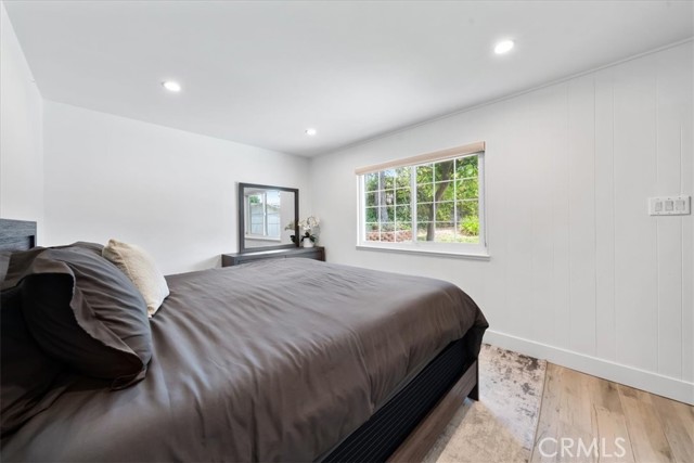 26111 Hatmor