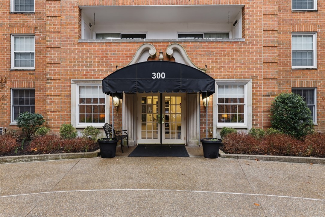 300 Fox Chapel Rd 407