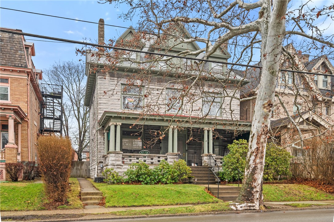 821-823 S Braddock Avenue