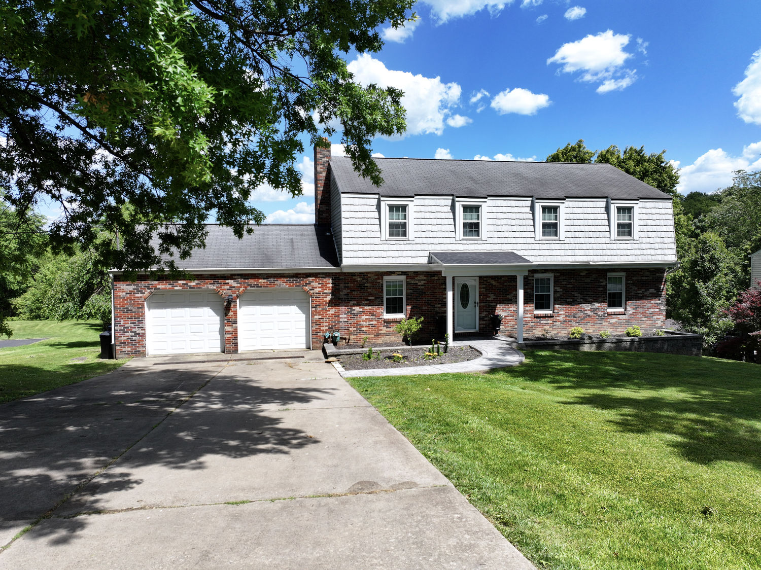 1373 Magee ROAD
