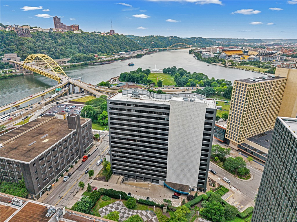 300 Liberty Avenue 1509