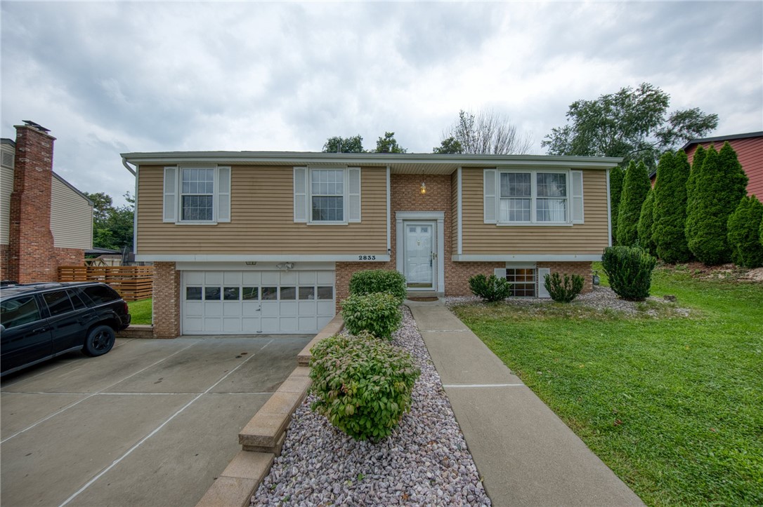 2833 Dolores Dr