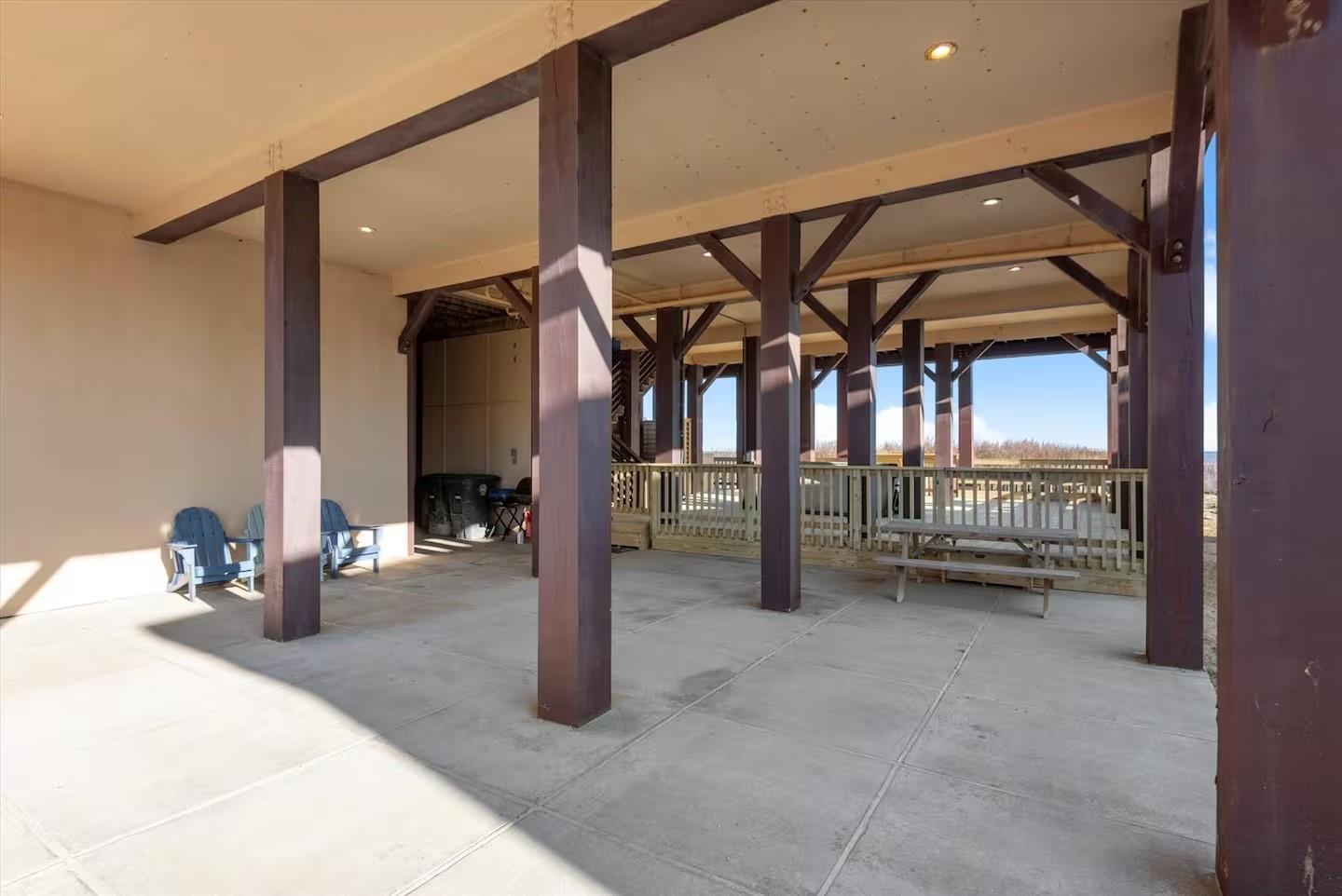 21502 Kennedy Drive