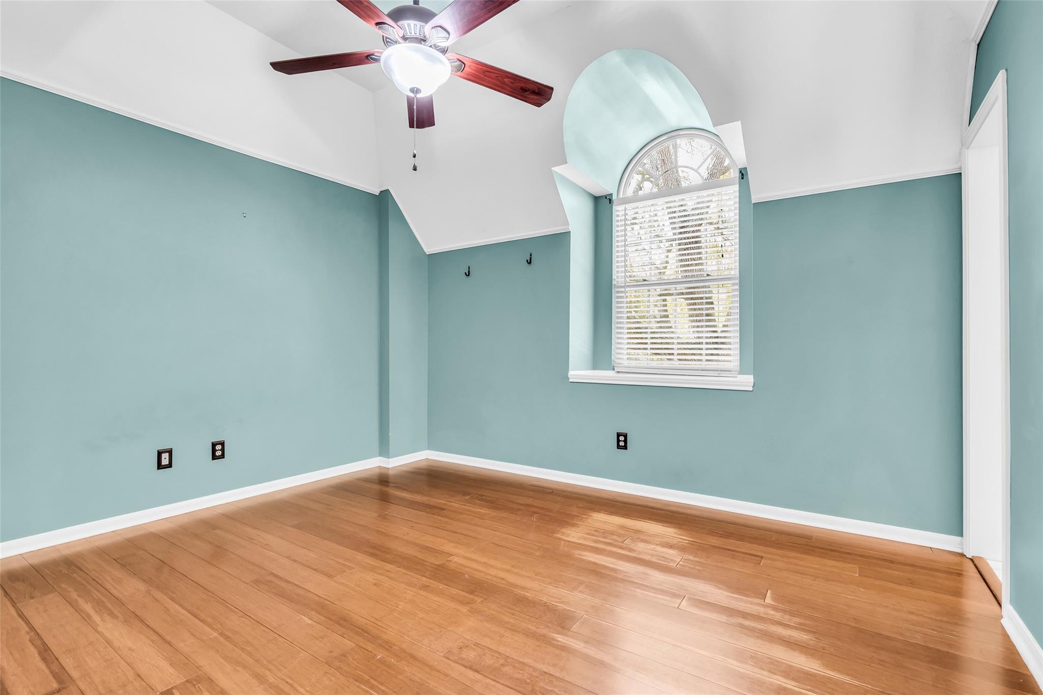 5010 Tarnbrook Drive