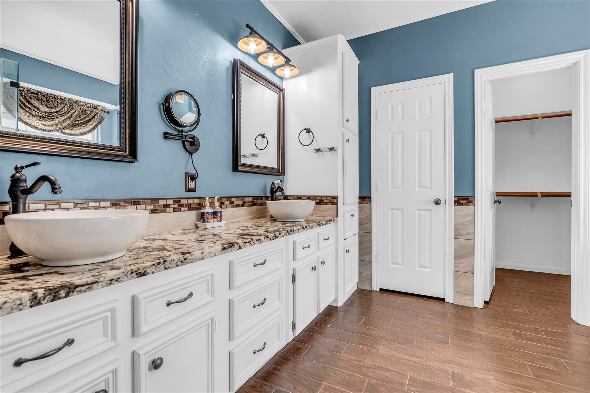 5010 Tarnbrook Drive