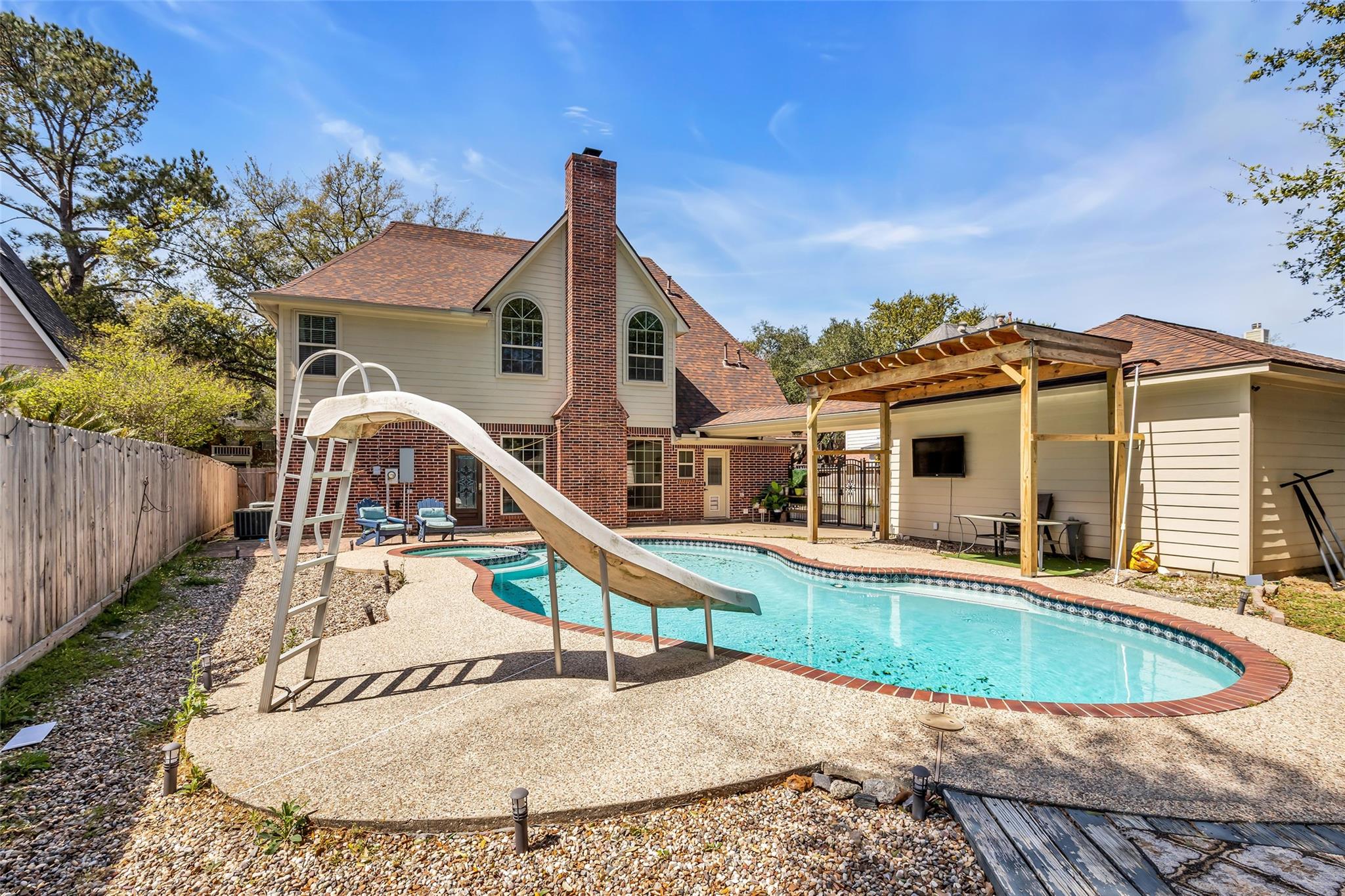 5010 Tarnbrook Drive