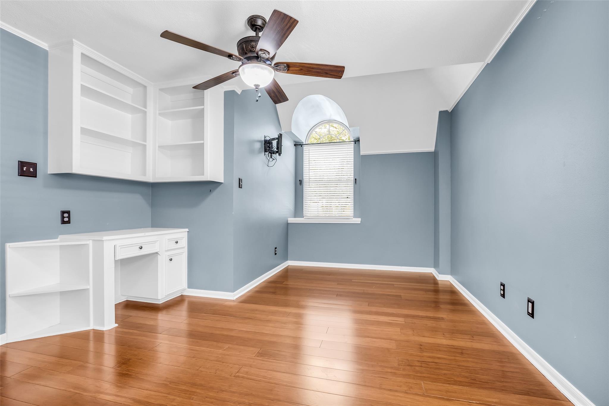 5010 Tarnbrook Drive