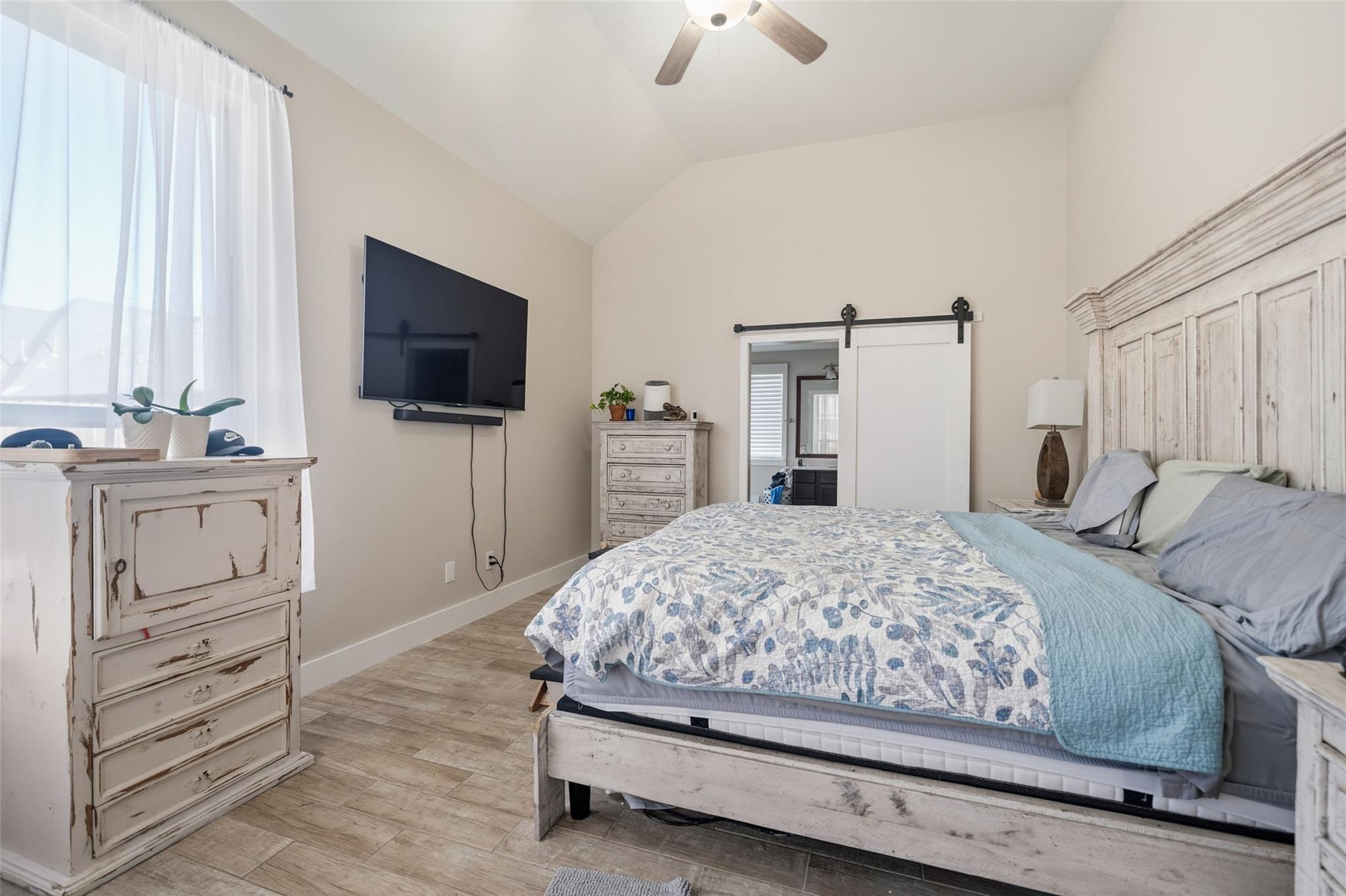 8111 Little Scarlet Street