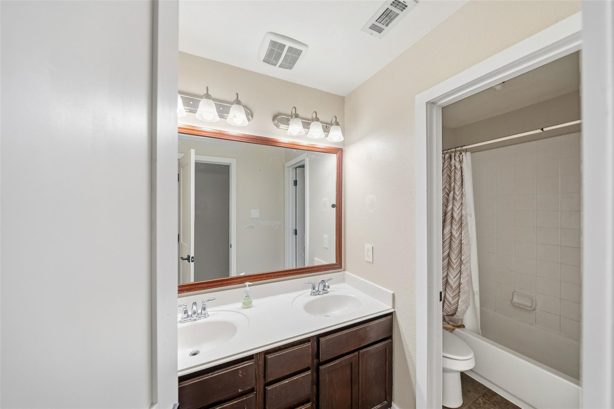 8111 Little Scarlet Street