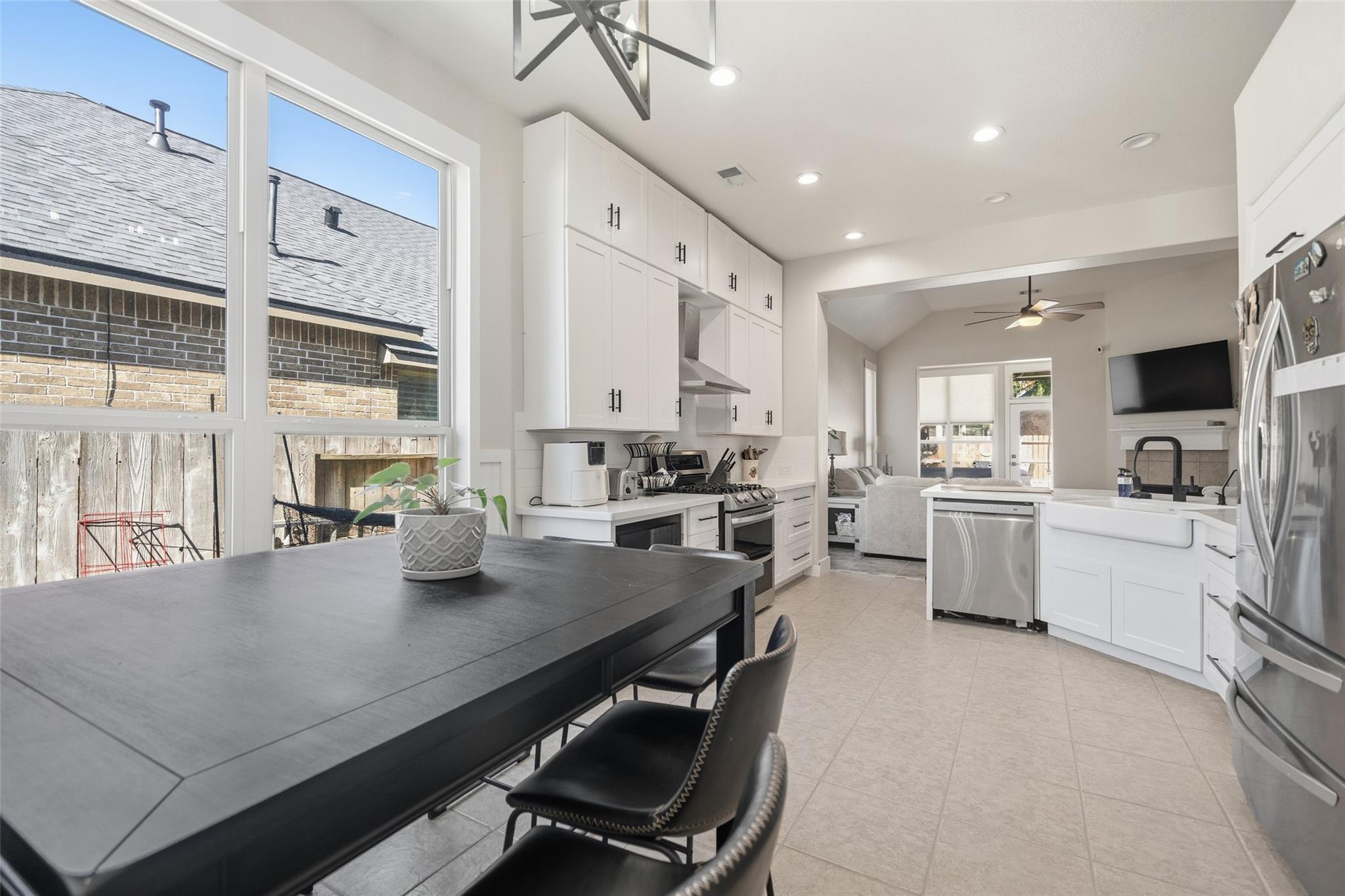 8111 Little Scarlet Street