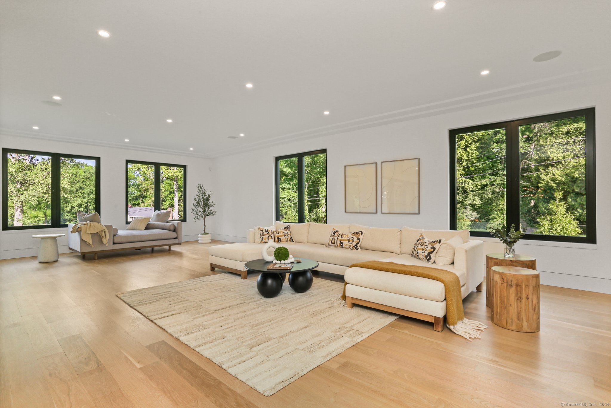 78 Sylvan Road North