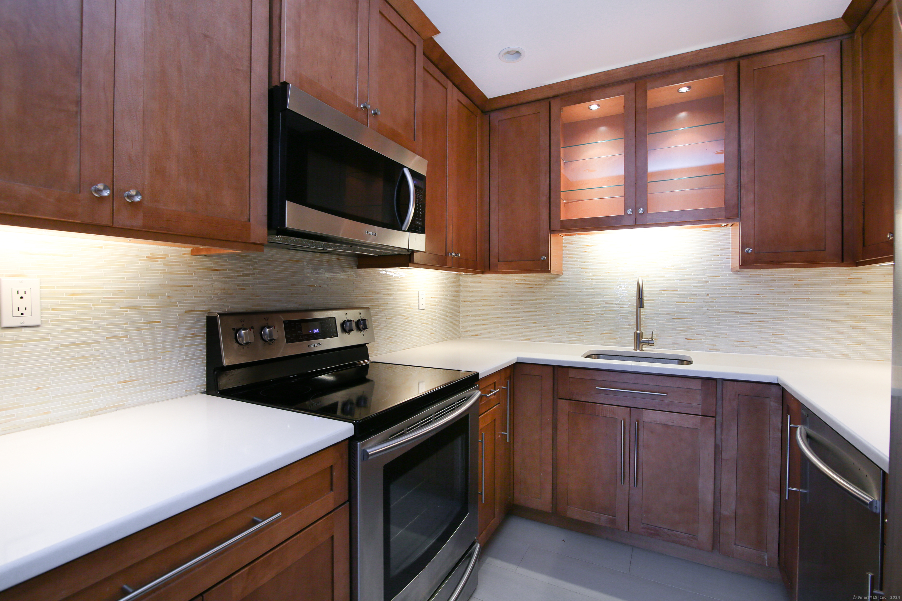 300 Seaside Avenue APT 2E