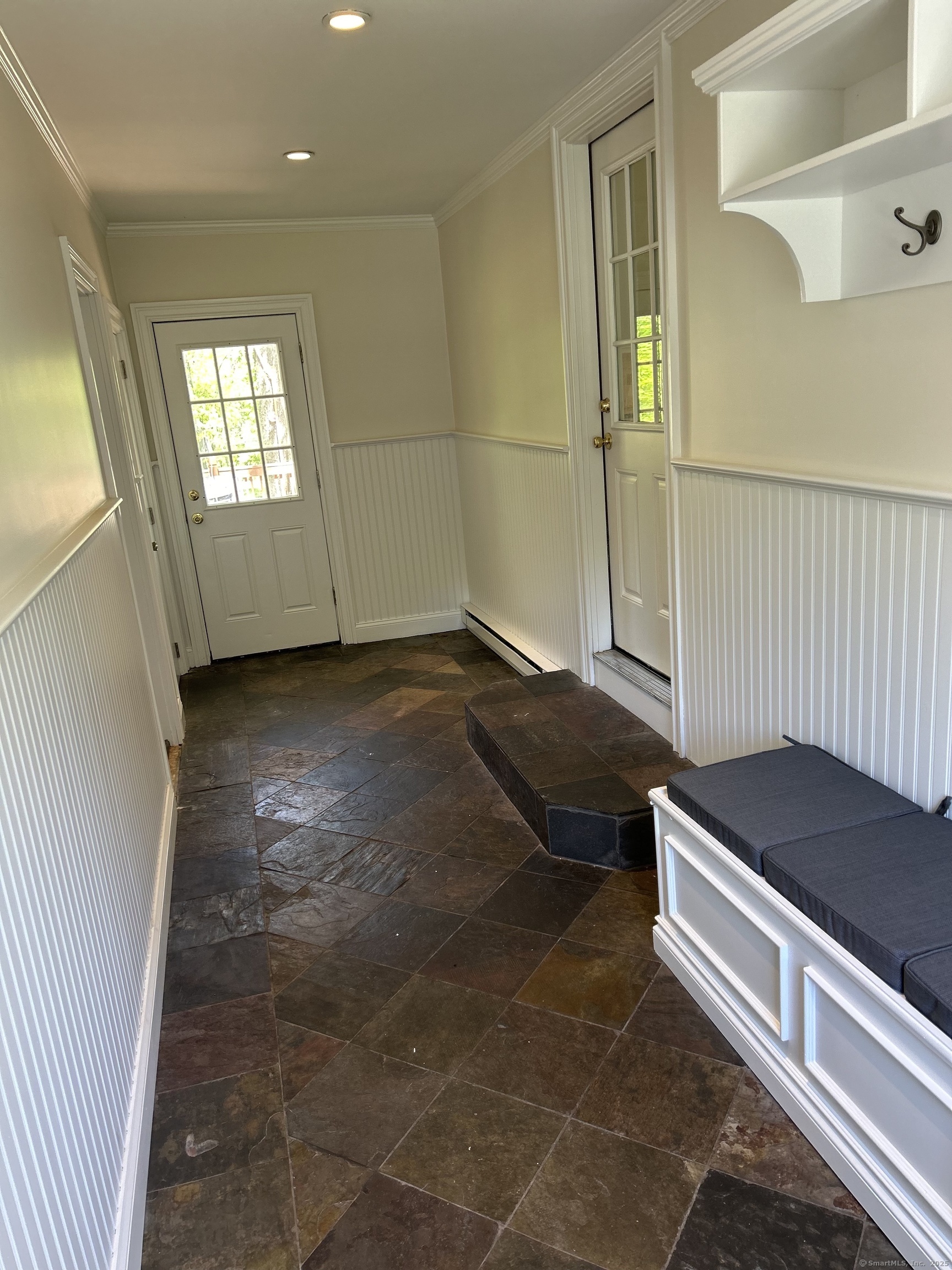 16 Topcrest Lane