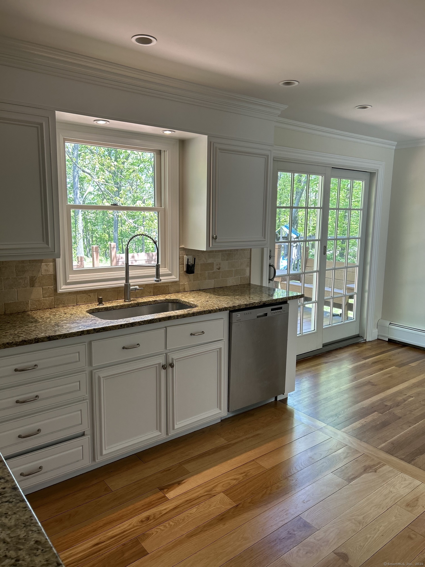 16 Topcrest Lane