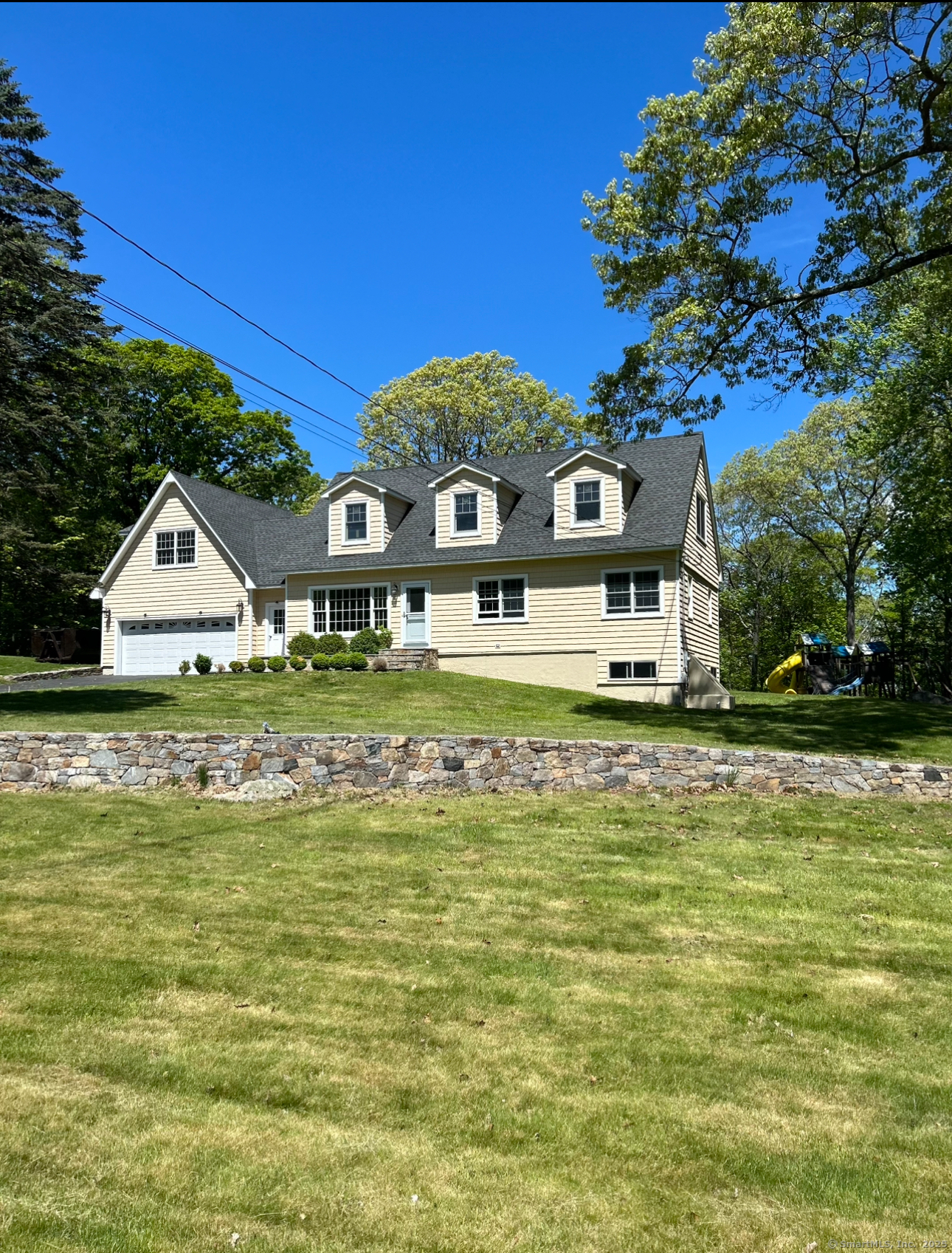16 Topcrest Lane