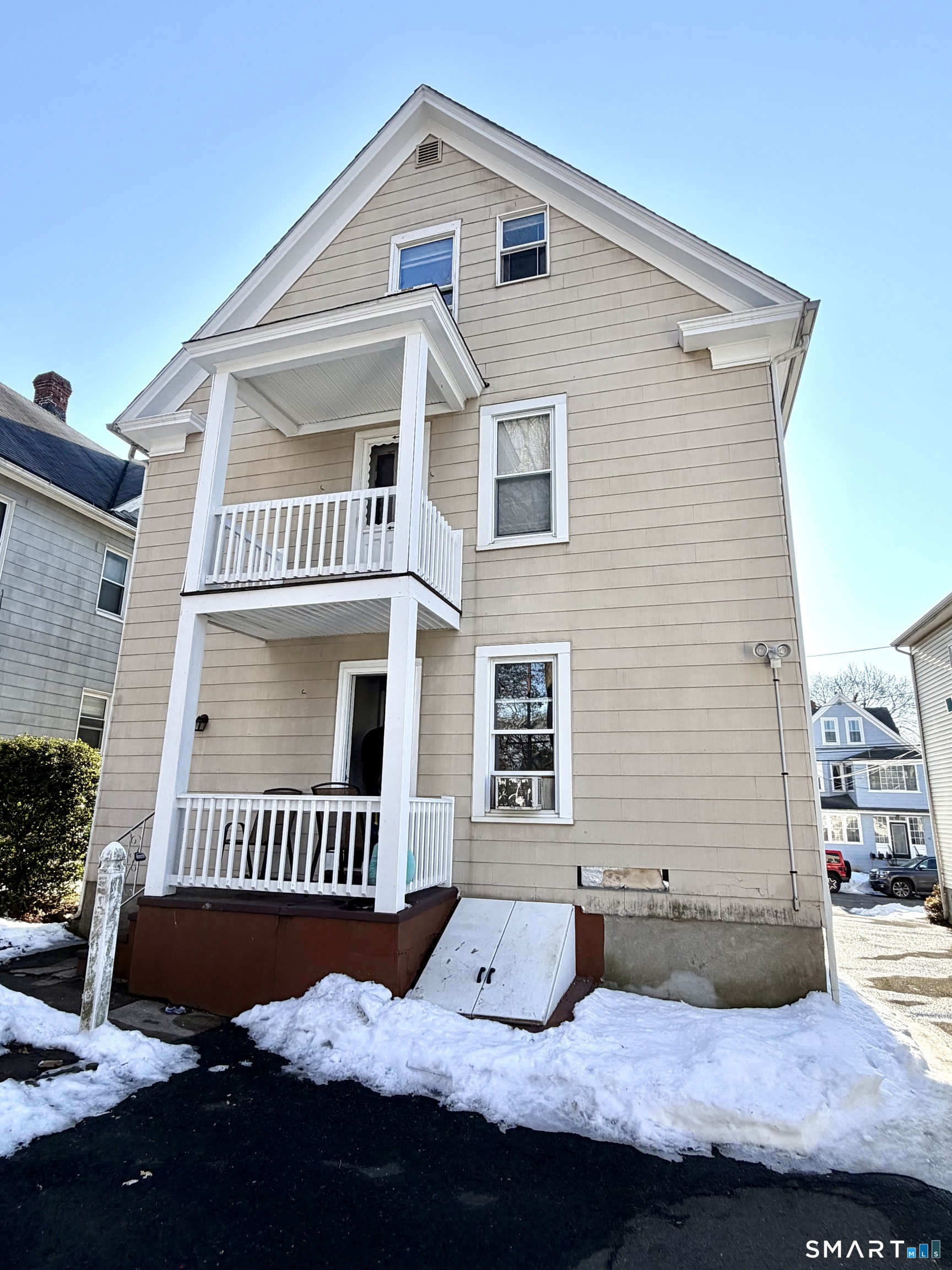 410 Davidson Street 414
