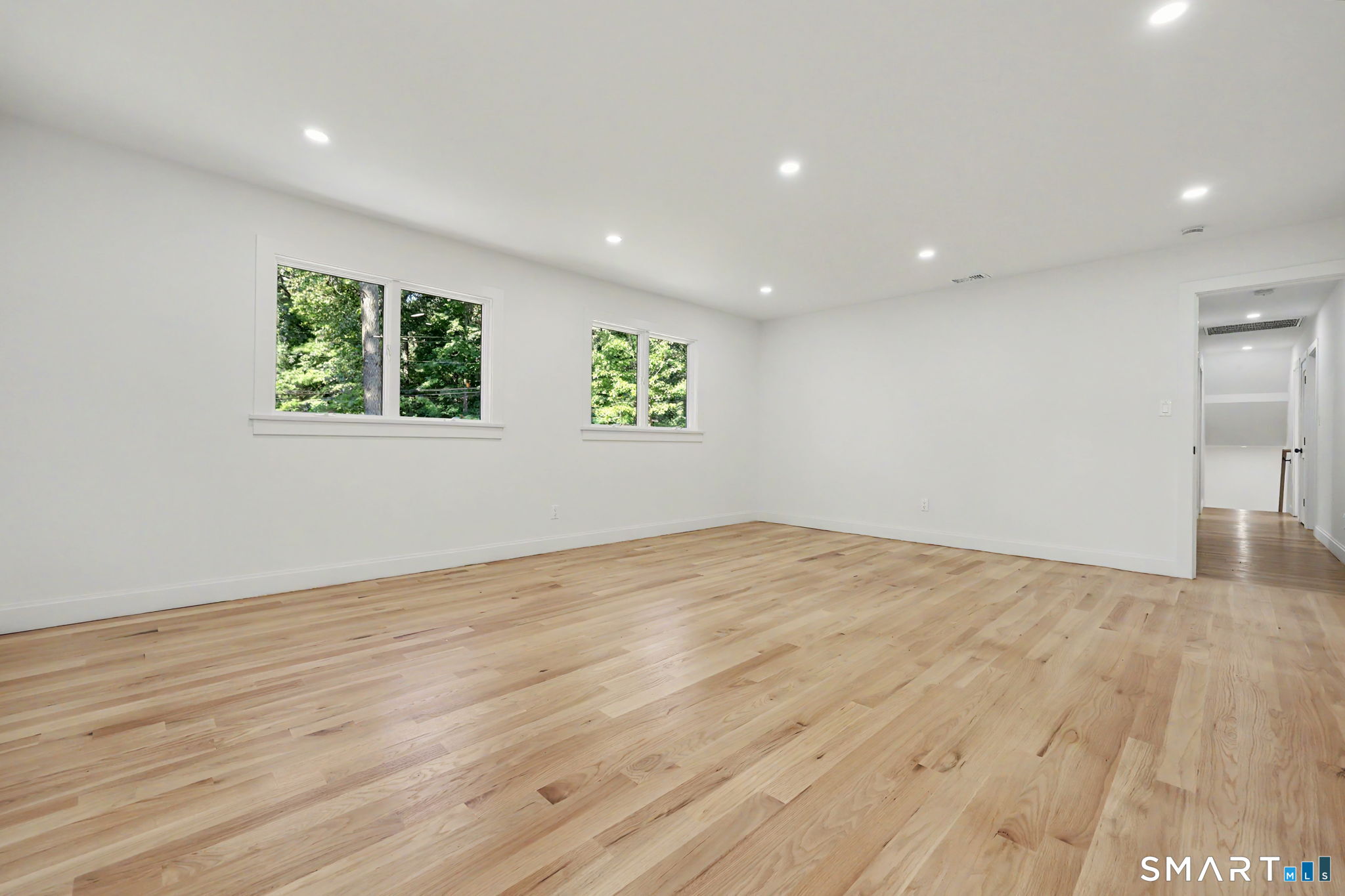 8 Live Oak Road