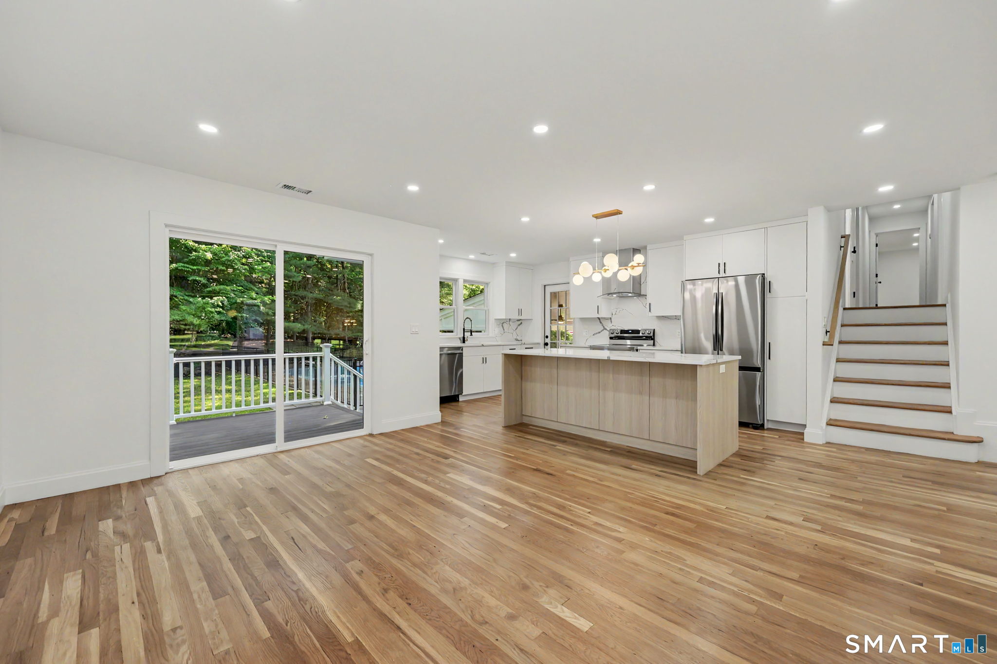 8 Live Oak Road