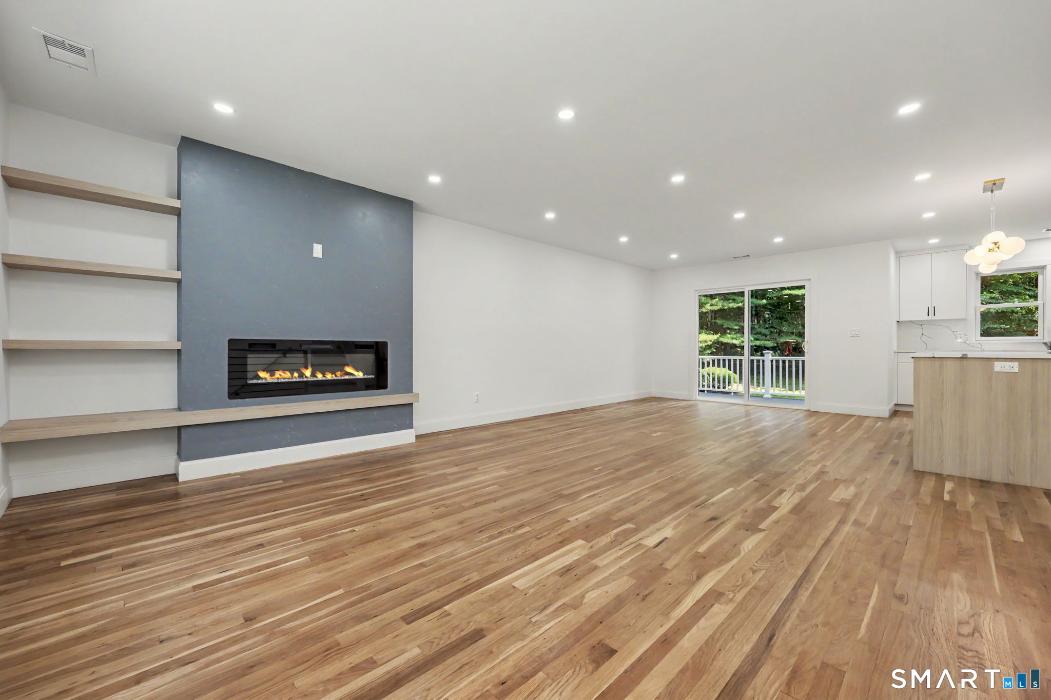 8 Live Oak Road