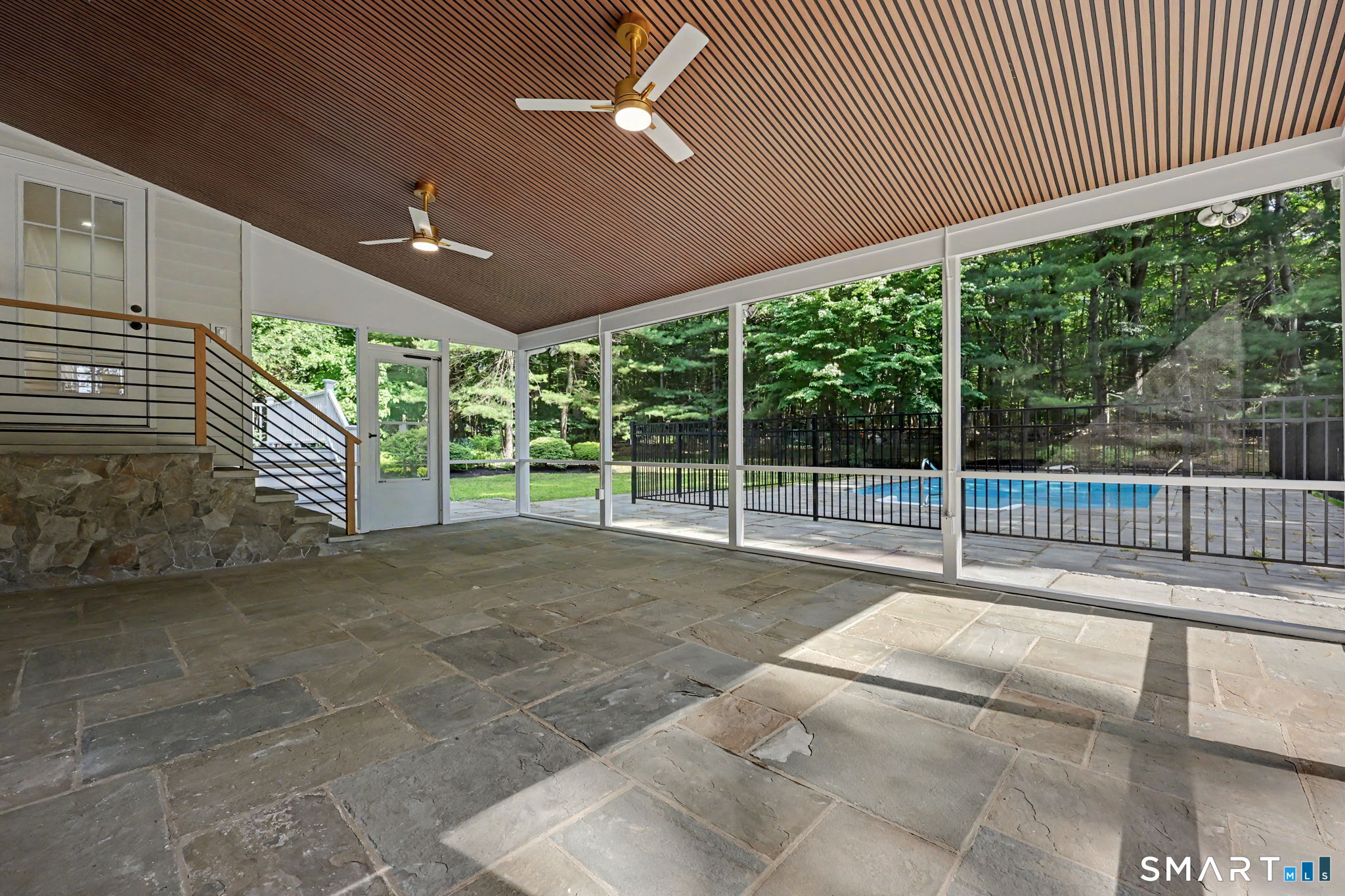8 Live Oak Road
