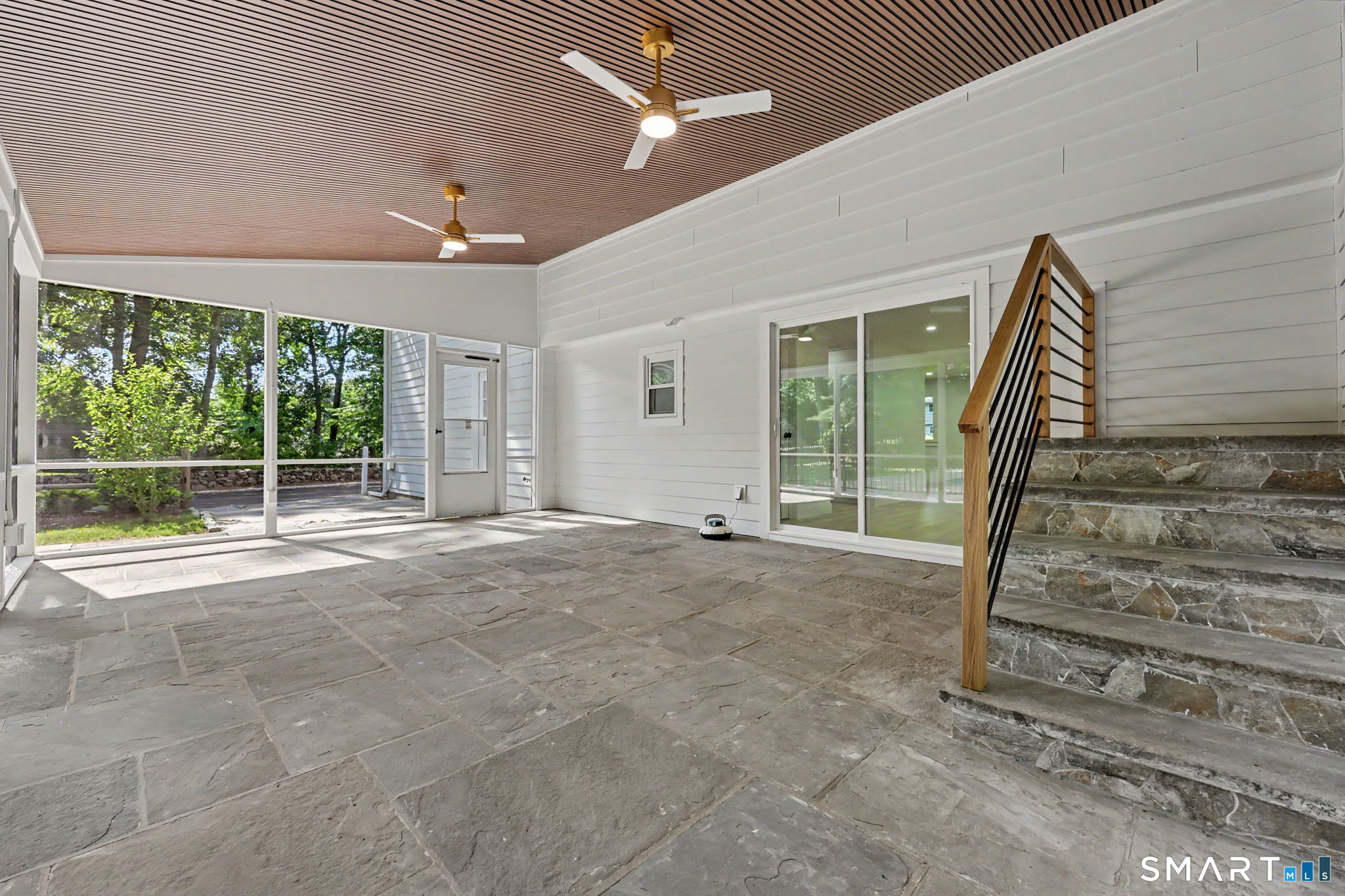 8 Live Oak Road