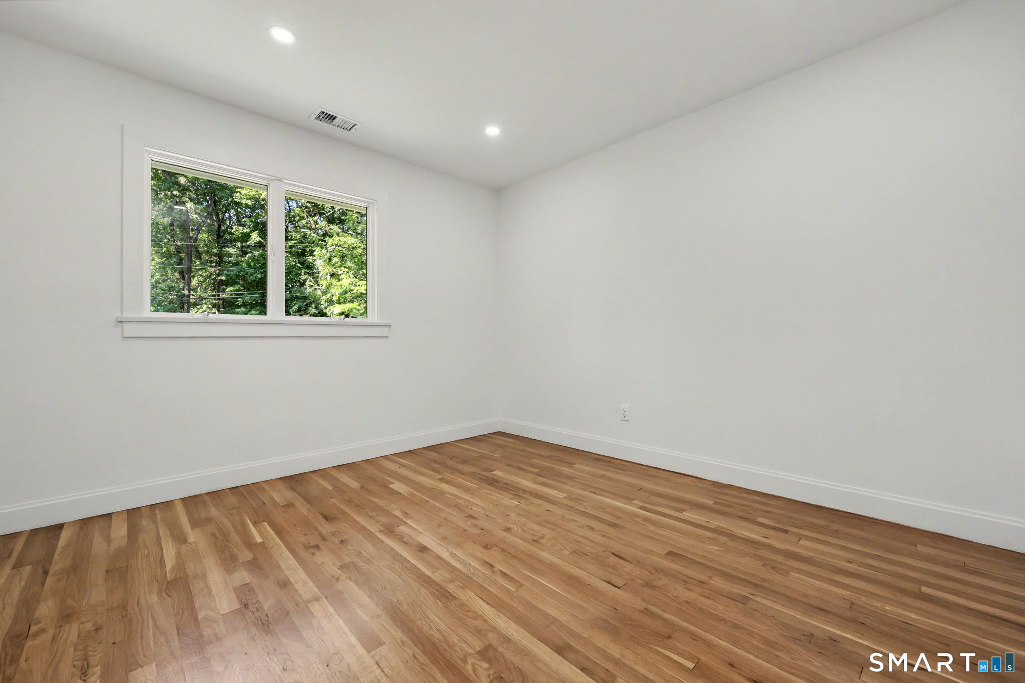 8 Live Oak Road
