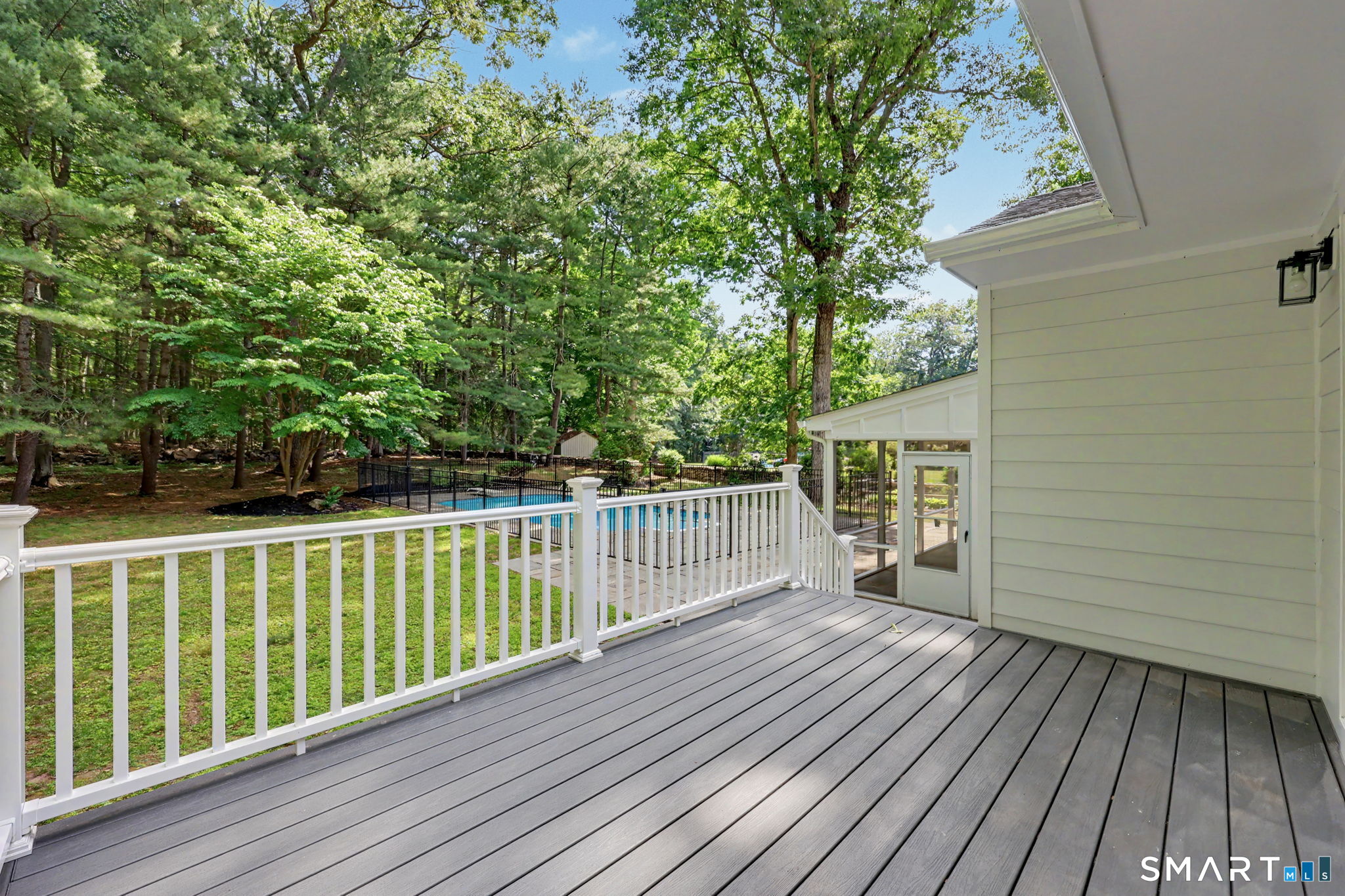 8 Live Oak Road