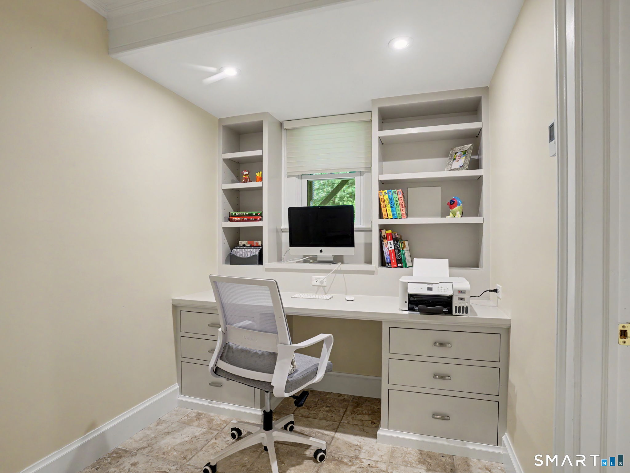 4 Fawn Ridge Lane Unit: 4