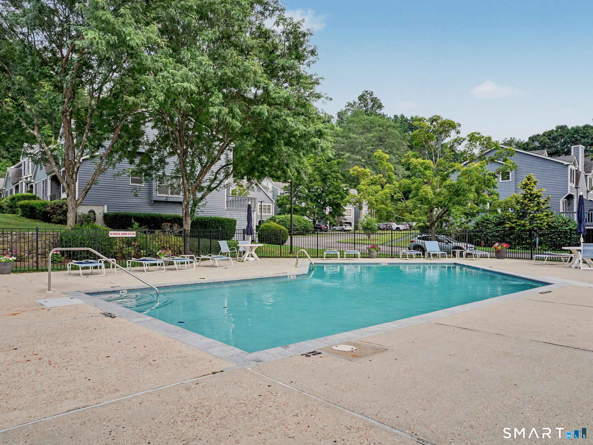 4 Fawn Ridge Lane Unit: 4