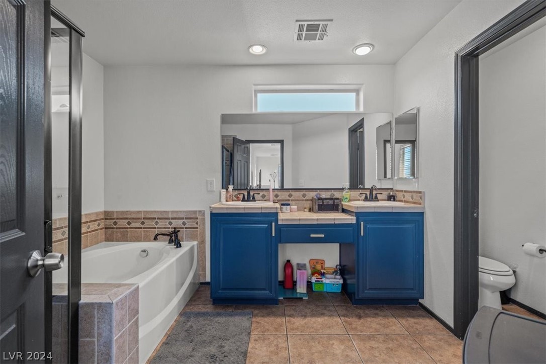 8253 New Leaf Avenue