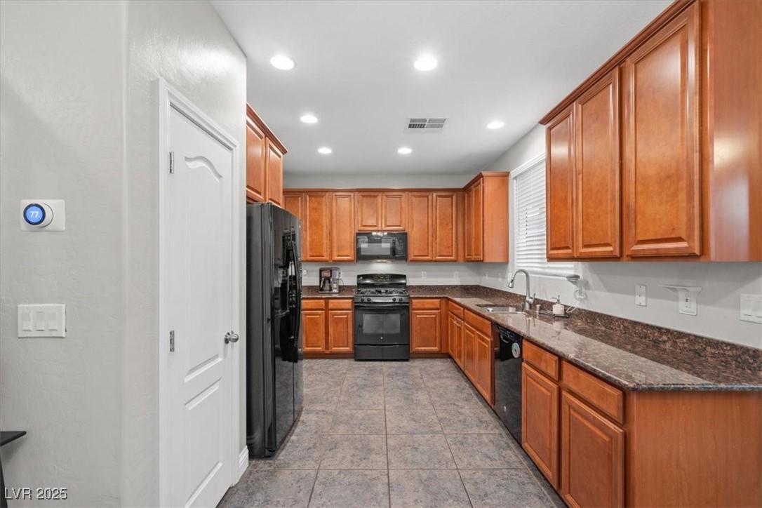 9348 Golden Lad Avenue