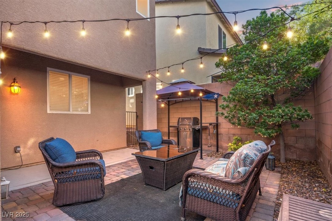 9348 Golden Lad Avenue