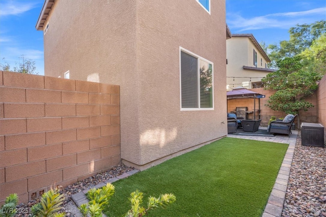 9348 Golden Lad Avenue