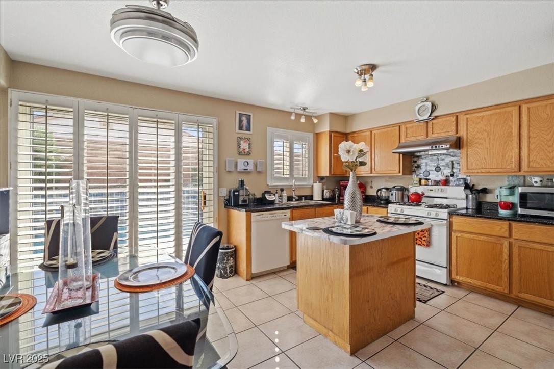 1063 Gurneys Eagle Avenue