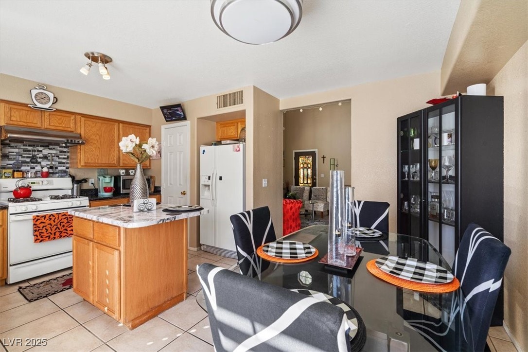 1063 Gurneys Eagle Avenue