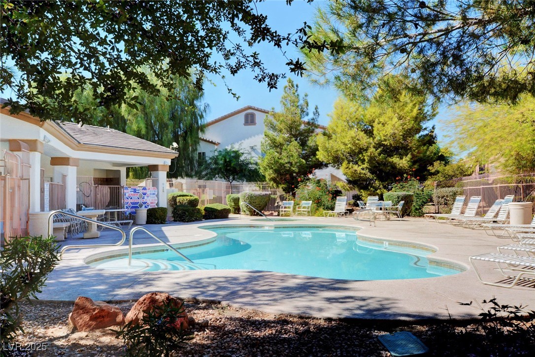 5655 East Sahara Avenue 2046