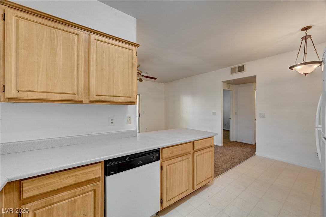 5655 East Sahara Avenue 2046