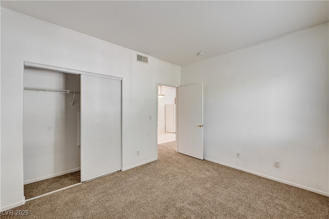 5655 East Sahara Avenue 2046