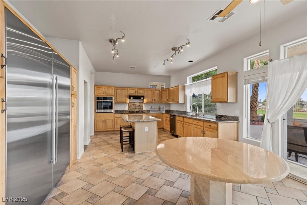 1906 Grey Eagle Street