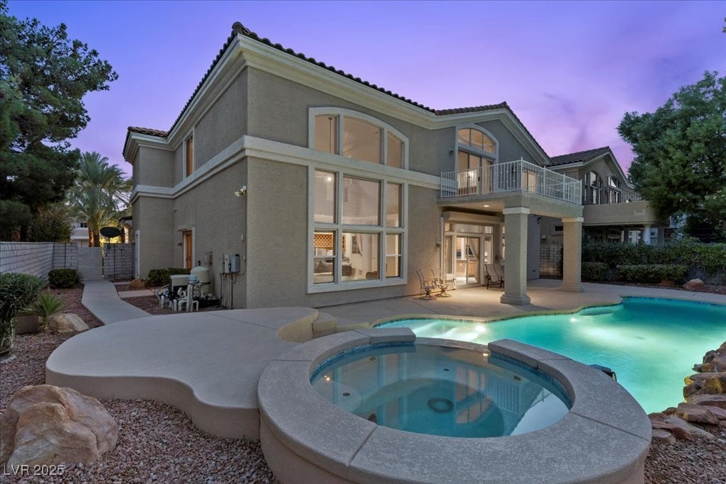 1906 Grey Eagle Street