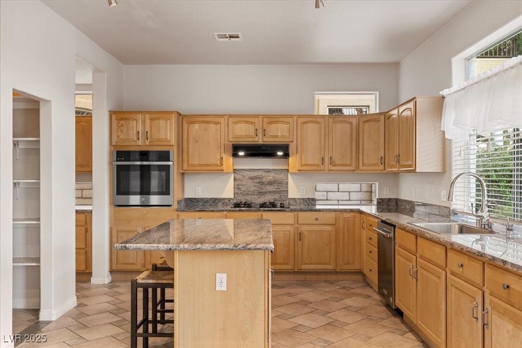 1906 Grey Eagle Street