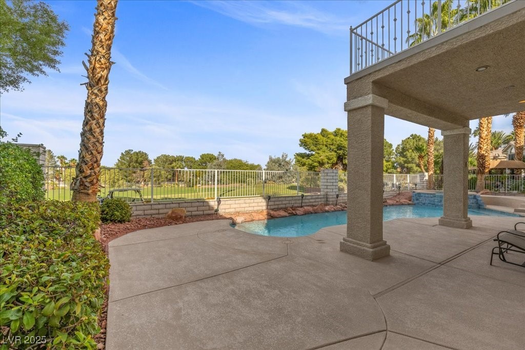 1906 Grey Eagle Street