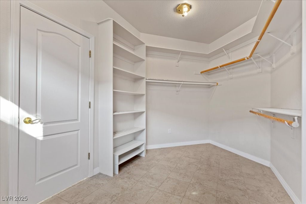 1906 Grey Eagle Street