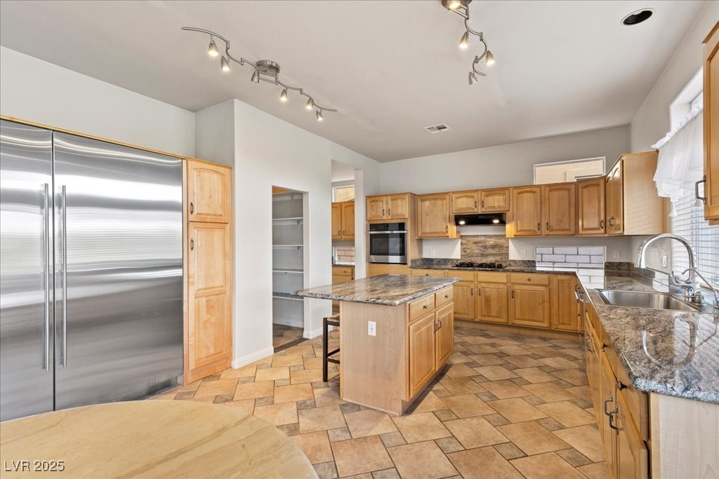 1906 Grey Eagle Street