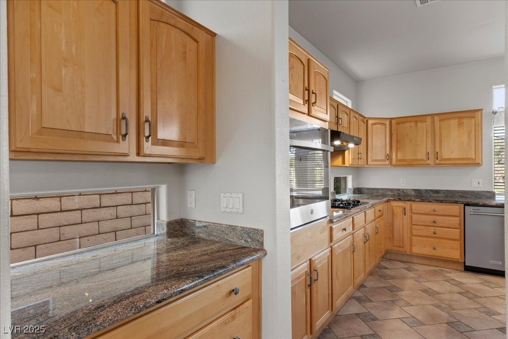 1906 Grey Eagle Street