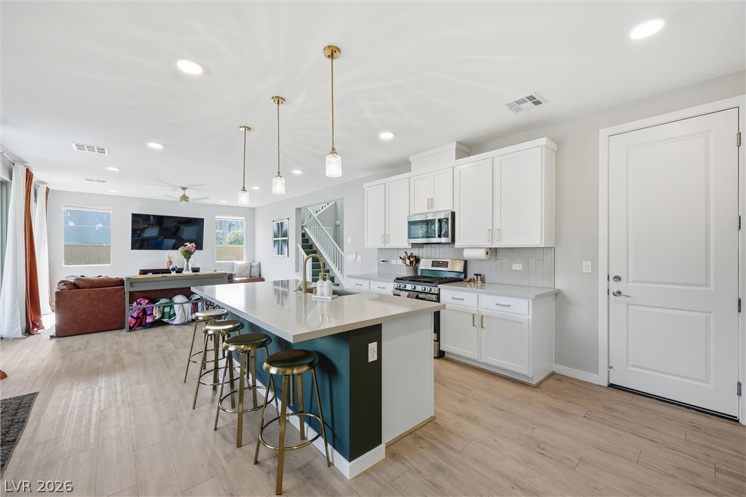 6922 Desert Finch Street