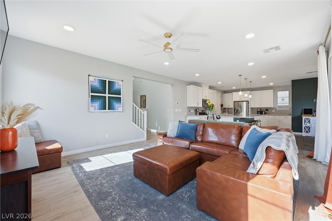 6922 Desert Finch Street