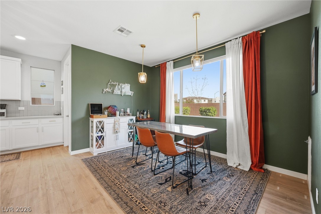 6922 Desert Finch Street