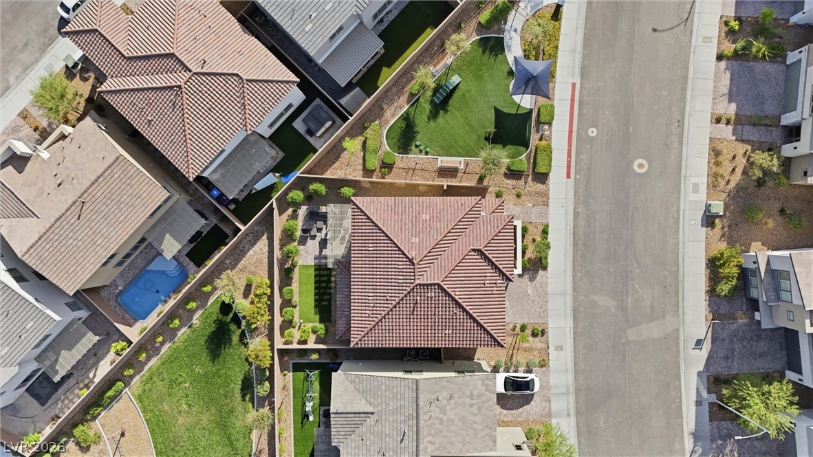 6922 Desert Finch Street